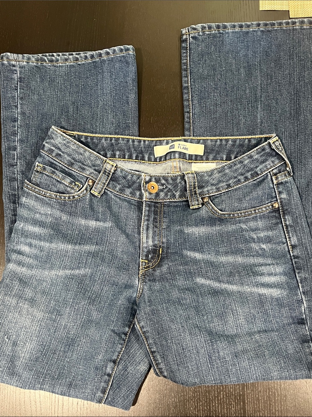 Gap Curvy Flare Classic Mid-Rise Ankle Blue Jeans - 8